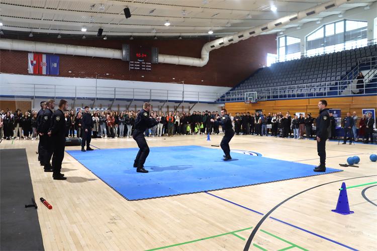 Slika /2024/DAN OTVORENIH VRATA - ZAVRŠNA OBJAVA/IMG_2857.JPG